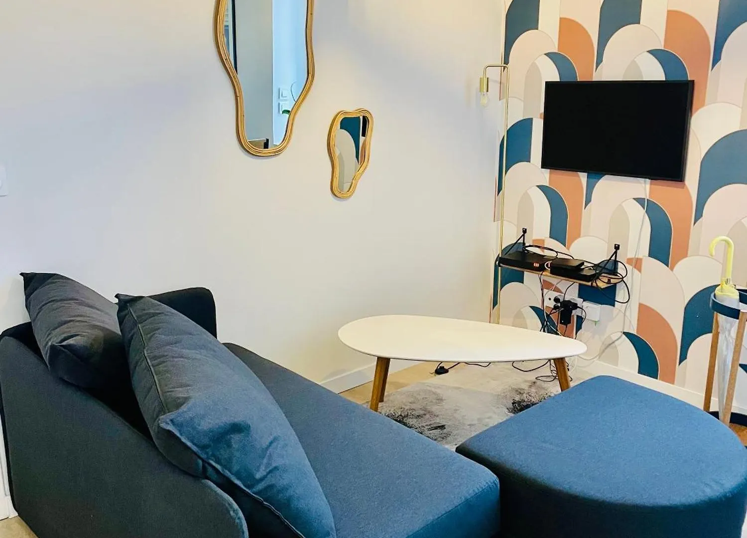 Charming Flat Ideal Location, 2 Bedroom 5 Pers Max Lille 0*,  France